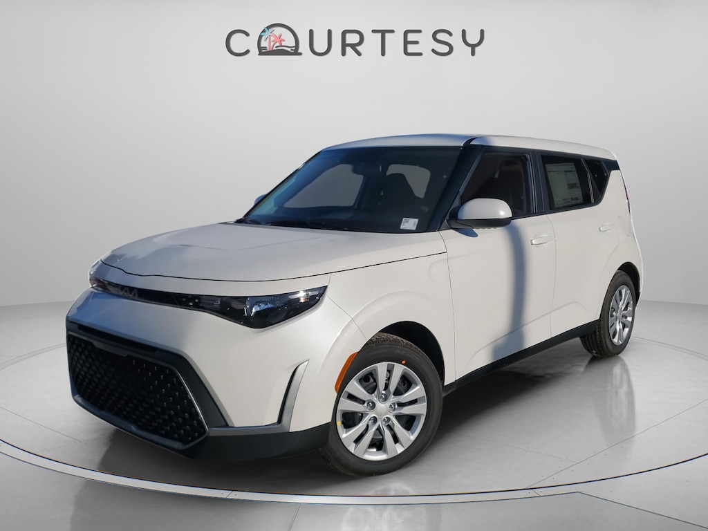 New 2025 Kia Soul LX Hatchback