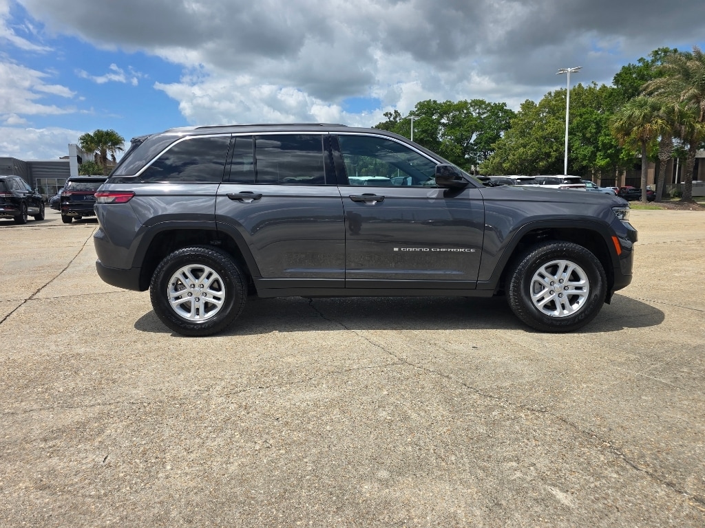 Used 2025 Jeep Grand Cherokee Laredo Sport Utility