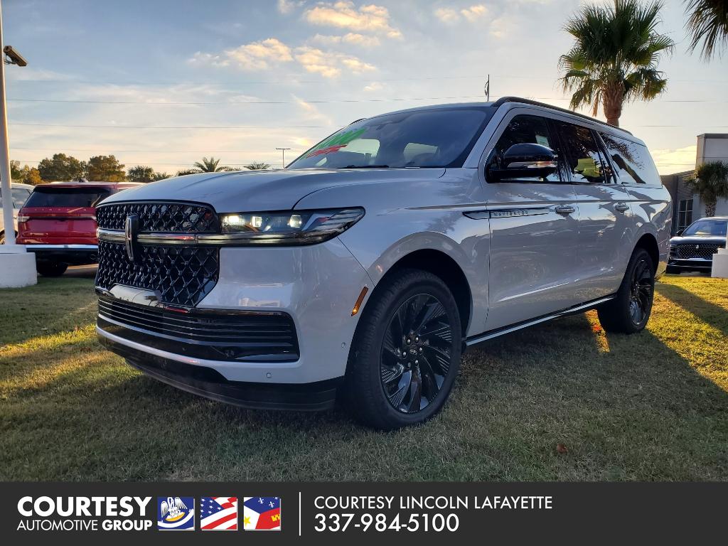 2025 Lincoln Navigator Reserve L's photo