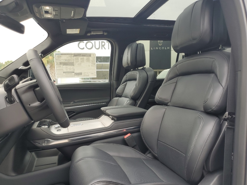 2025 Lincoln Navigator Reserve - Photo 7