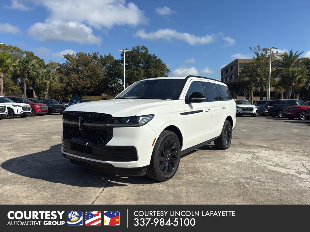 2025 Lincoln Navigator Reserve's photo