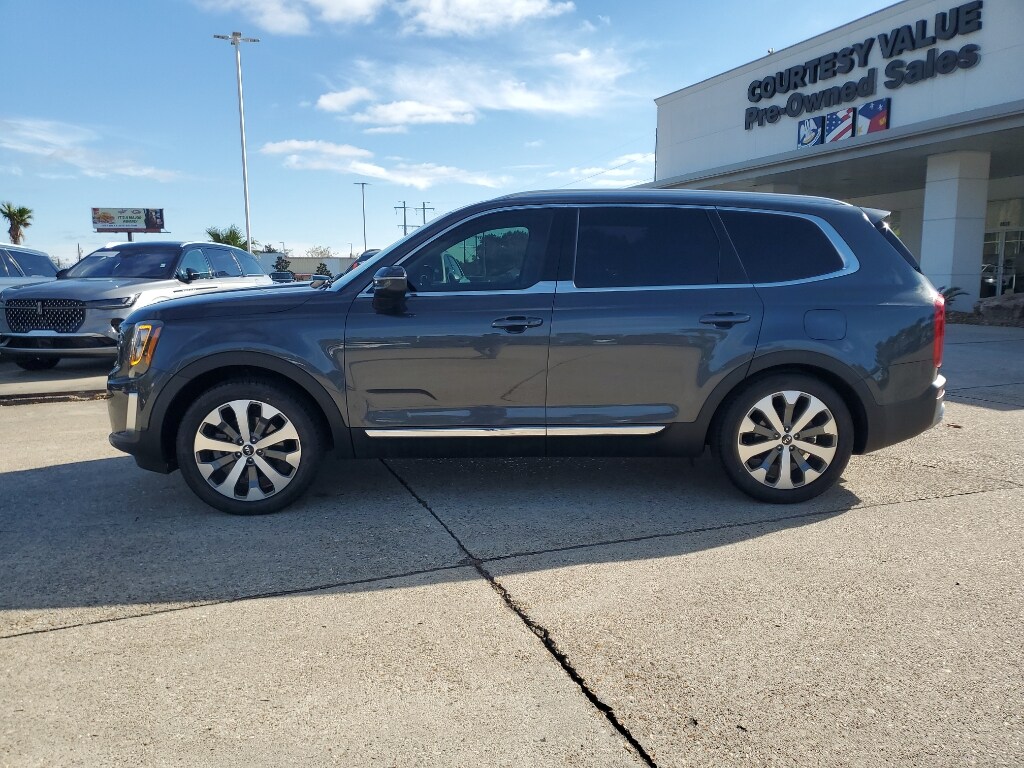 2021 Kia Telluride EX photo 2