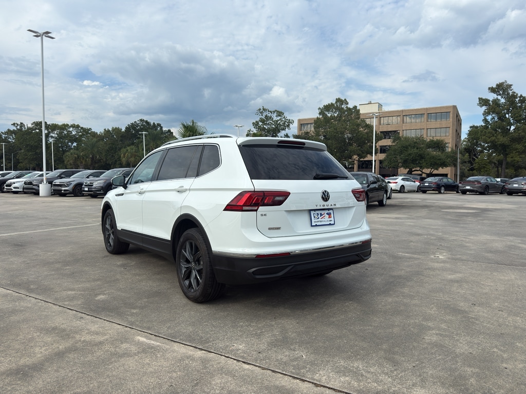 Used 2024 Volkswagen Tiguan SE SUV