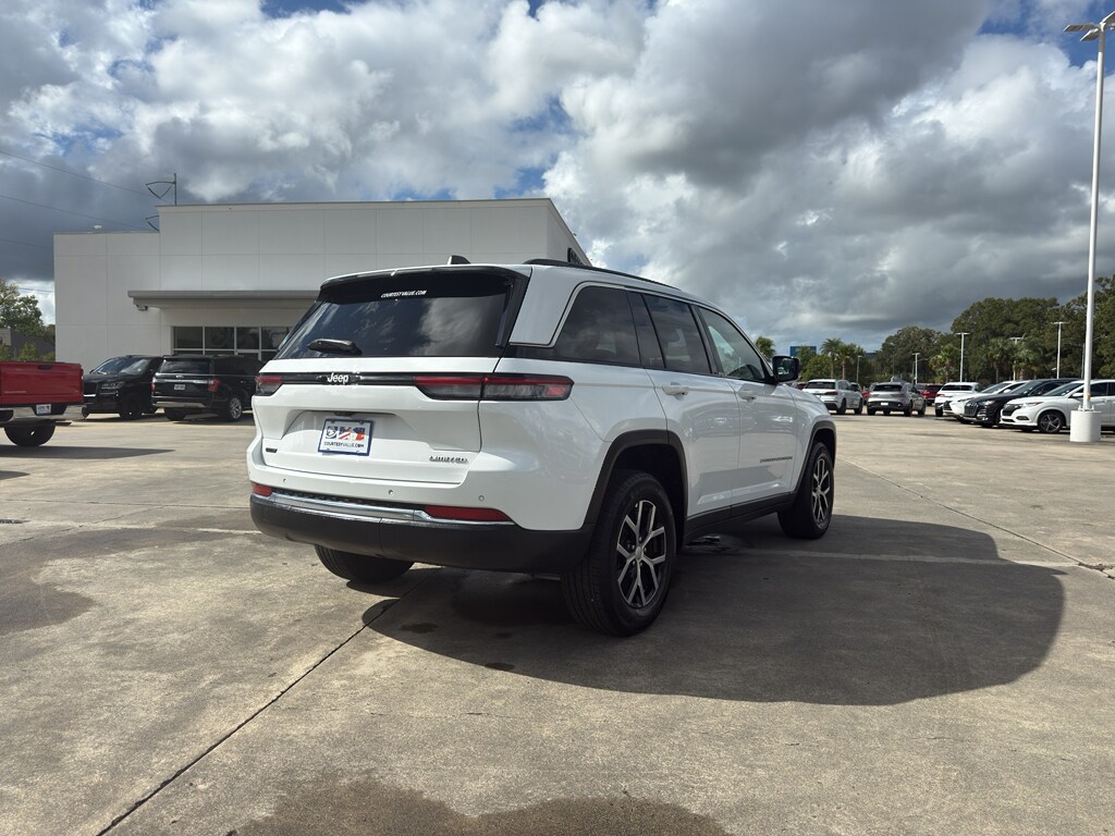 2024 Jeep Grand Cherokee Limited photo 3