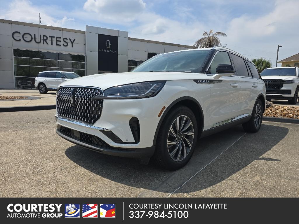 2026 Lincoln Aviator Premiere RWD's photo