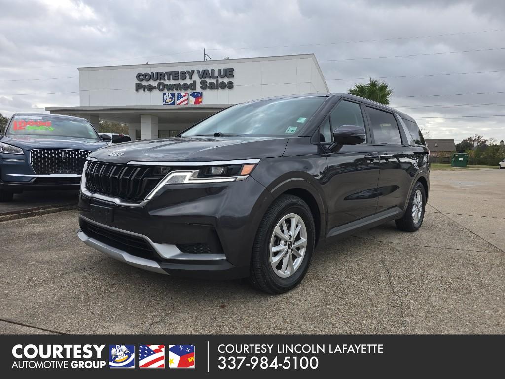 2023 Kia Carnival LX Seat Pkg's photo