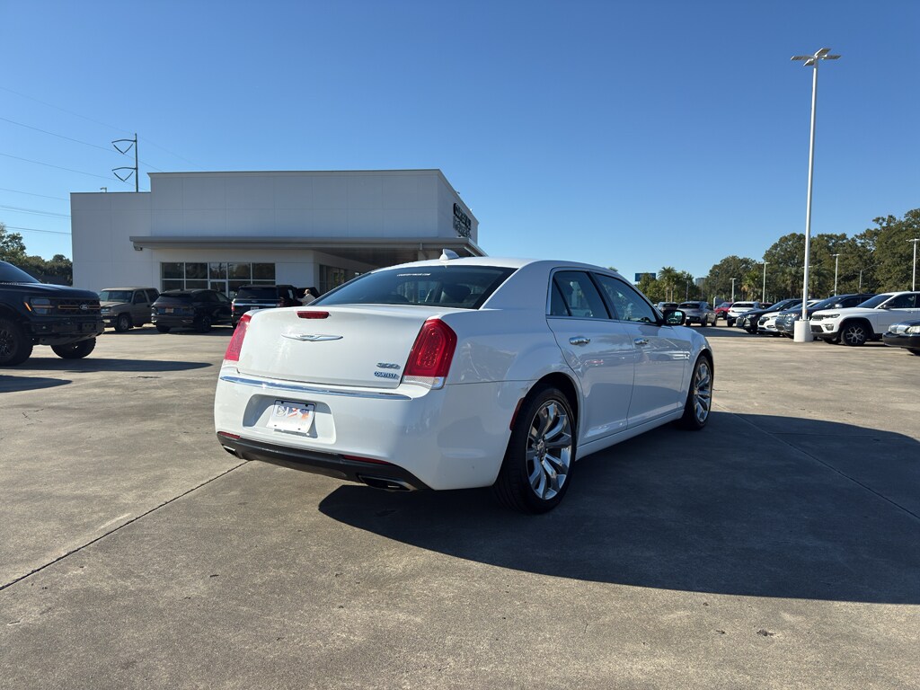 Used 2018 Chrysler 300 Limited Sedan
