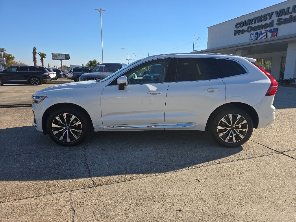 Used 2023 Volvo XC60 Plus Bright Theme Sport Utility
