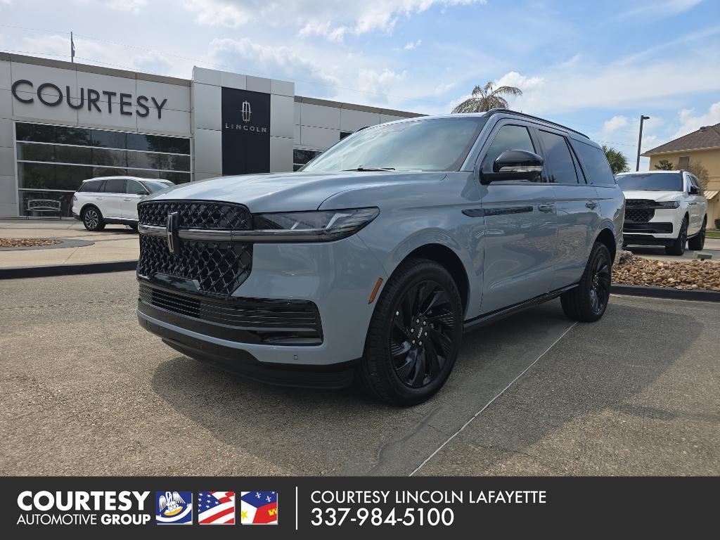 2026 Lincoln Navigator Reserve 4WD's photo