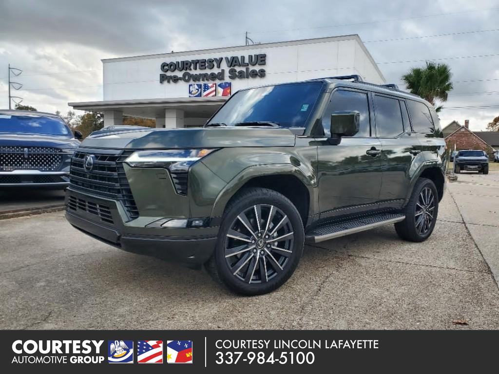 2024 Lexus GX Luxury's photo