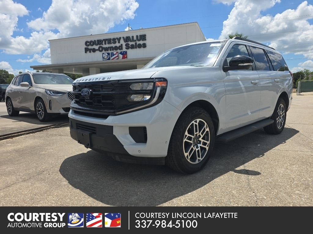 2025 Ford Expedition Active