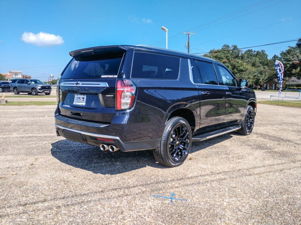Used 2023 Chevrolet Suburban High Country SUV