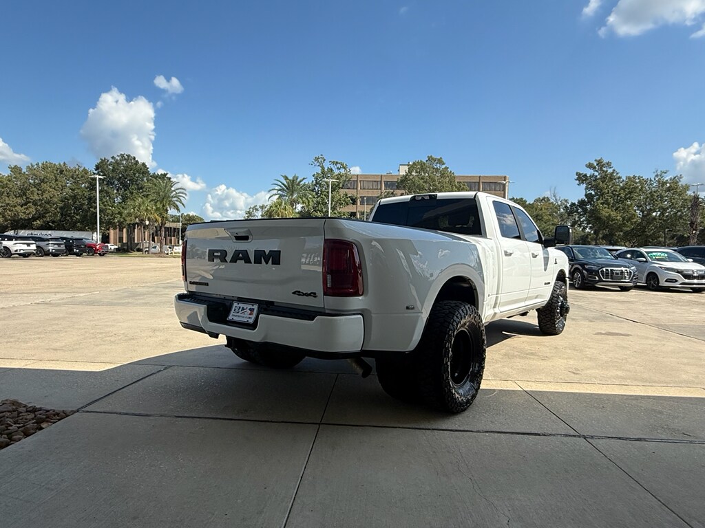 2025 Ram 3500 Laramie photo 3