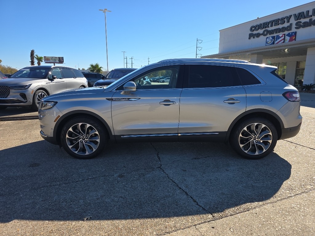 Used 2022 Lincoln Nautilus Reserve Sport Utility
