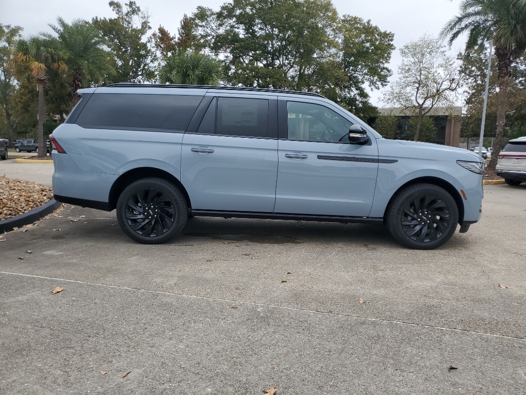 New 2025 Lincoln Navigator L Reserve Sport Utility