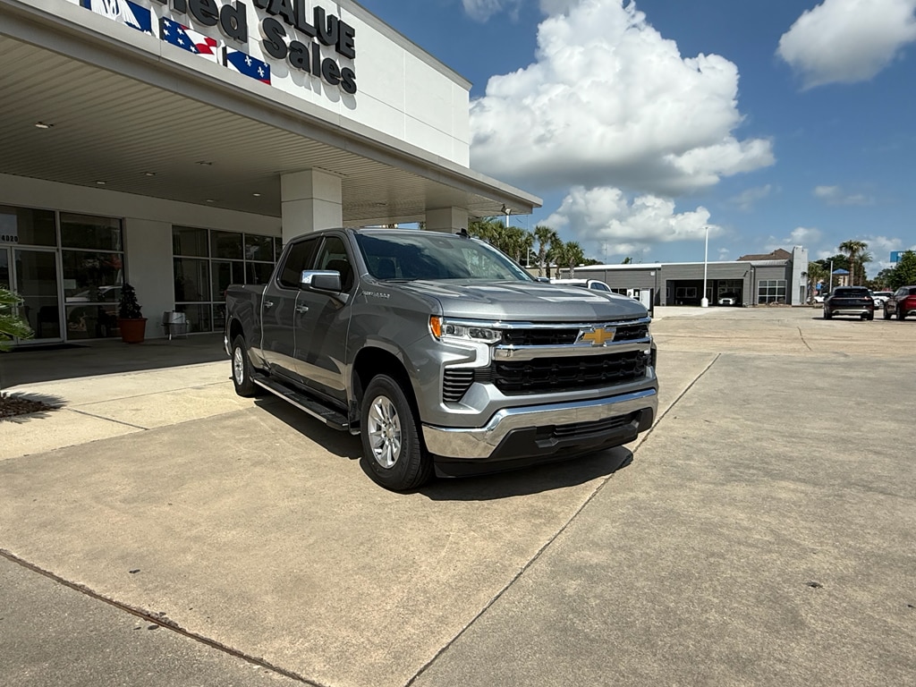 Used 2024 Chevrolet Silverado 1500 LT with VIN 1GCPACEK8RZ182532 for sale in Lafayette, LA