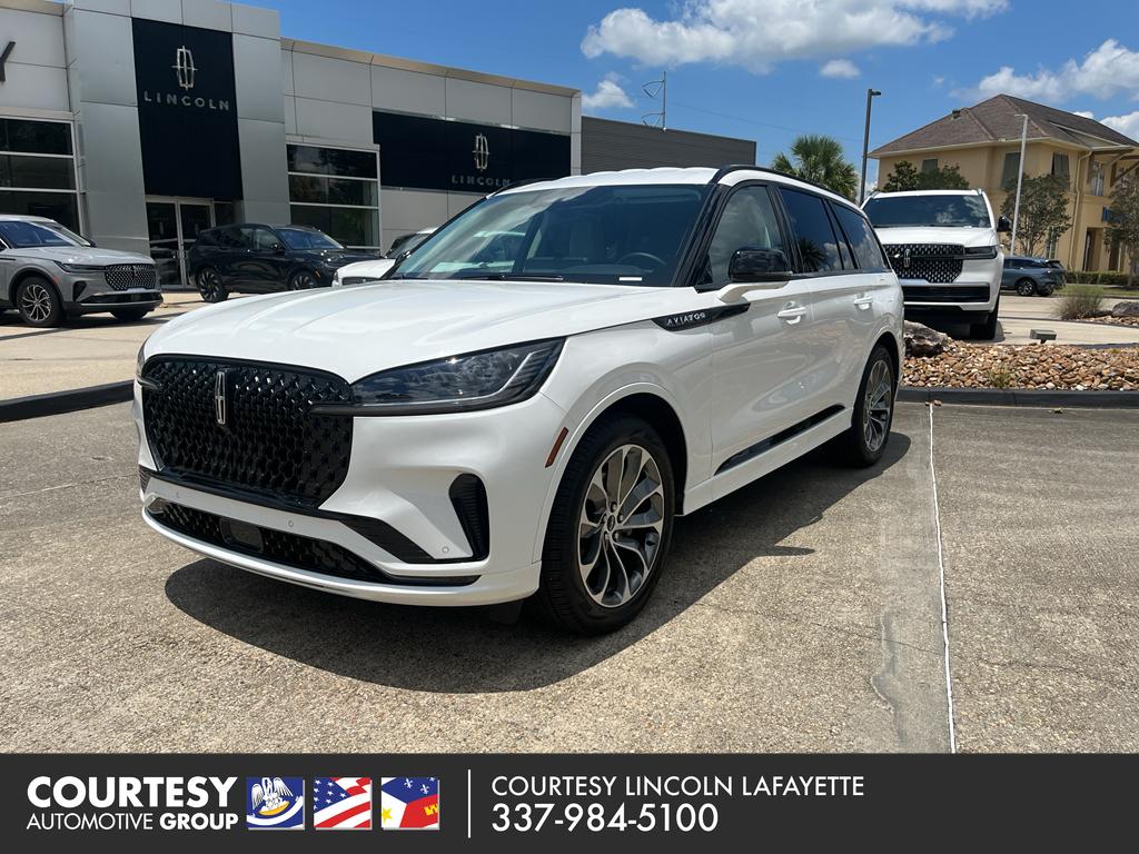 2026 Lincoln Aviator Premiere RWD's photo