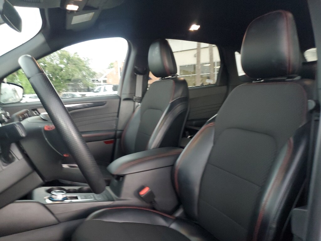 2024 Ford Escape ST-Line photo 3