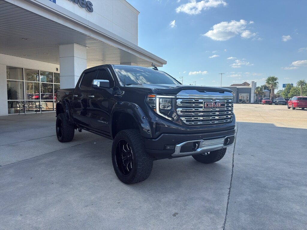 2023 Gmc Sierra Denali photo 2