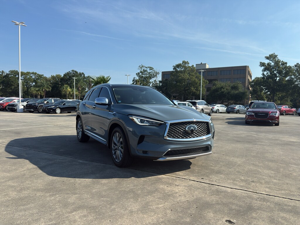 2024 Infiniti QX50 Luxe photo 2