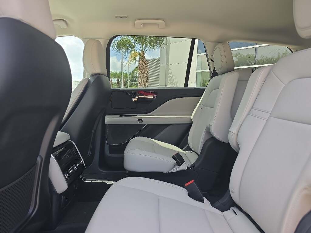 2026 Lincoln Aviator Premiere - Photo 15