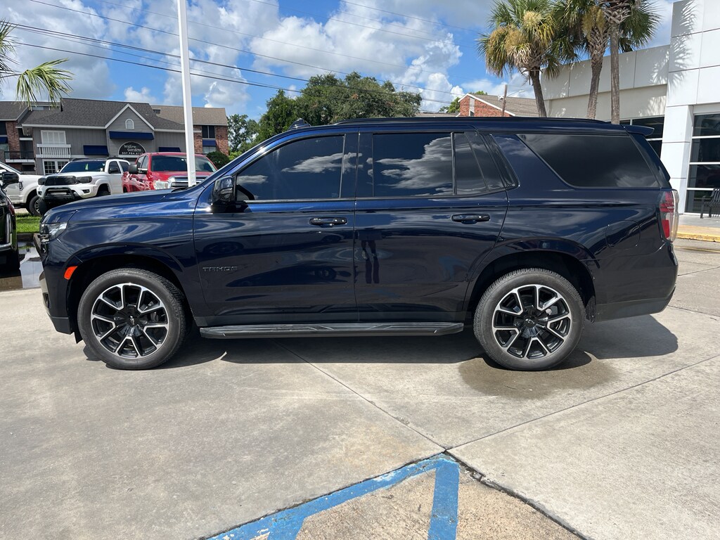 2021 Chevrolet Tahoe RST photo 2