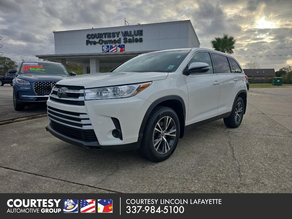 2019 Toyota Highlander LE