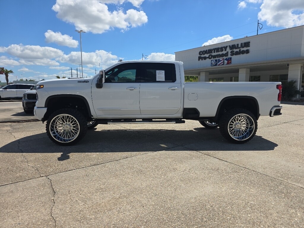 Used 2024 Chevrolet Silverado High Country Crew Cab