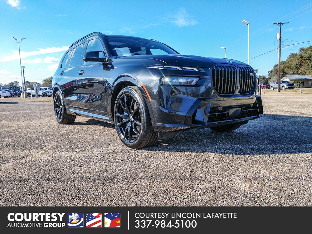 2024 BMW X7 M60i's photo