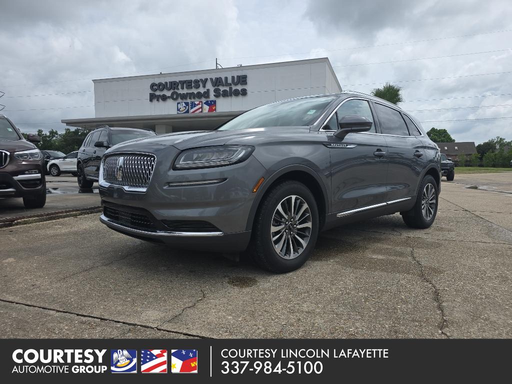 2022 Lincoln Nautilus FWD's photo