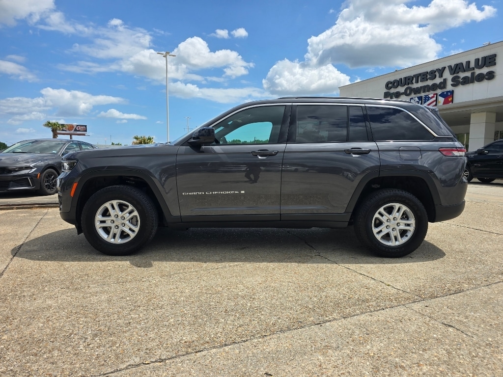 Used 2025 Jeep Grand Cherokee Laredo Sport Utility