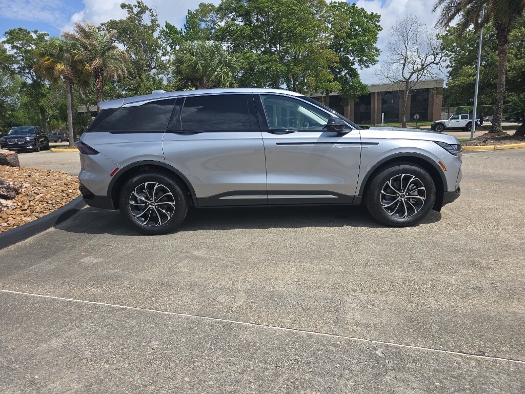 New 2026 Lincoln Nautilus Premiere Sport Utility