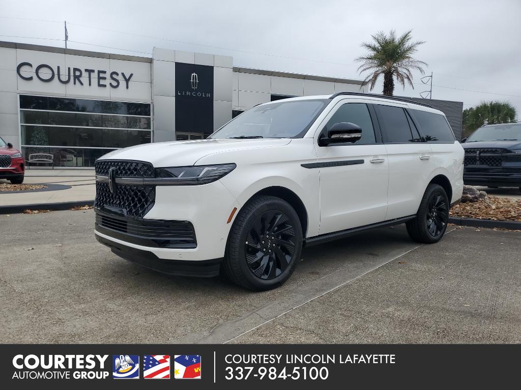 2025 Lincoln Navigator Reserve's photo