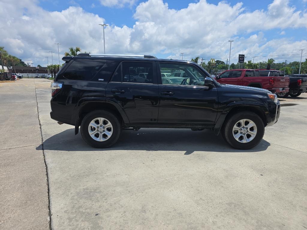 2024 Toyota 4Runner SR5 photo 2