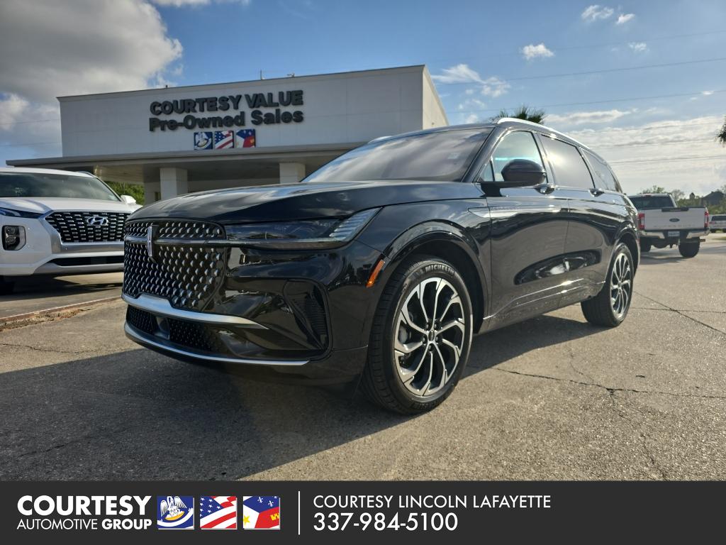 2025 Lincoln Nautilus Reserve AWD's photo