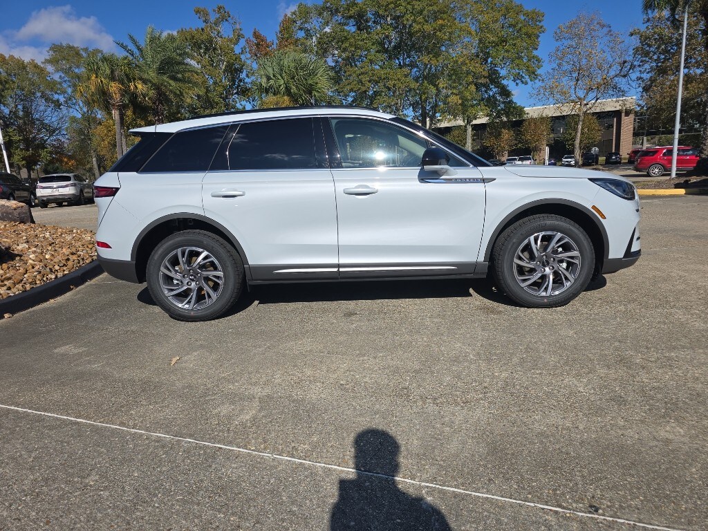New 2026 Lincoln Corsair Premiere Sport Utility