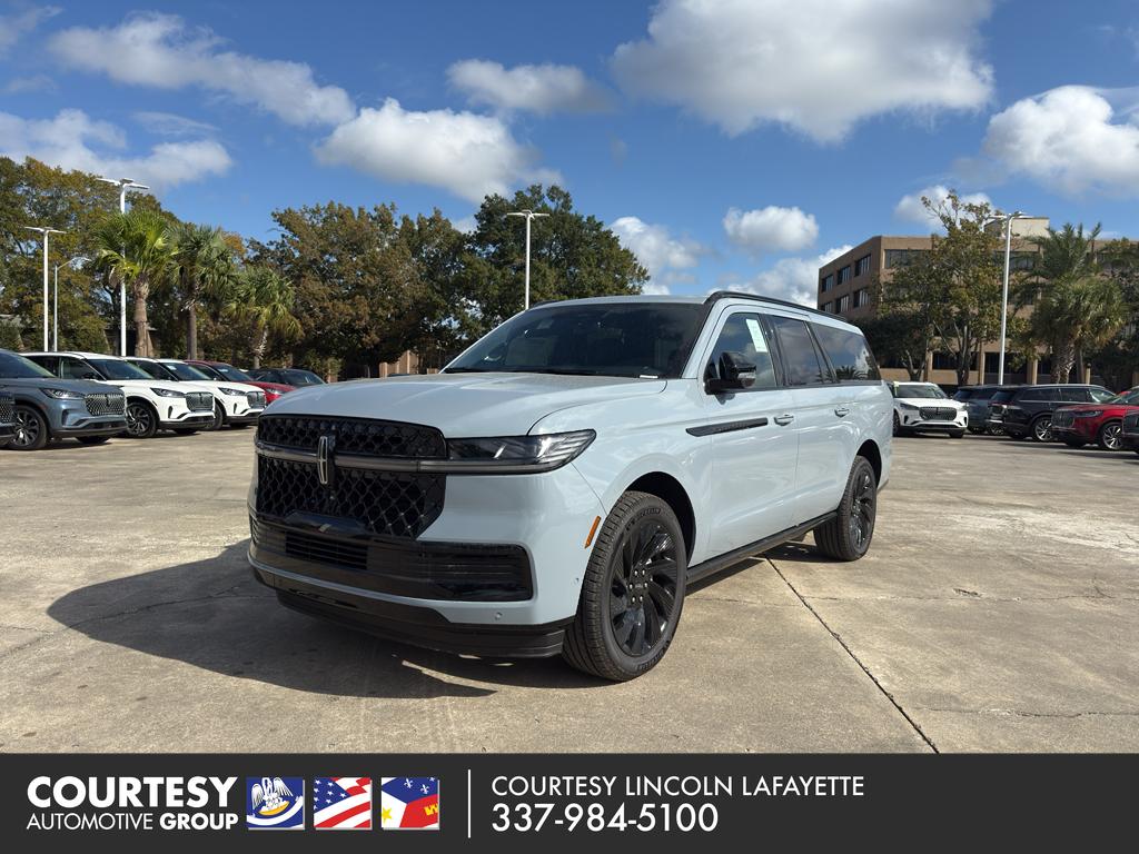 2025 Lincoln Navigator Reserve L's photo