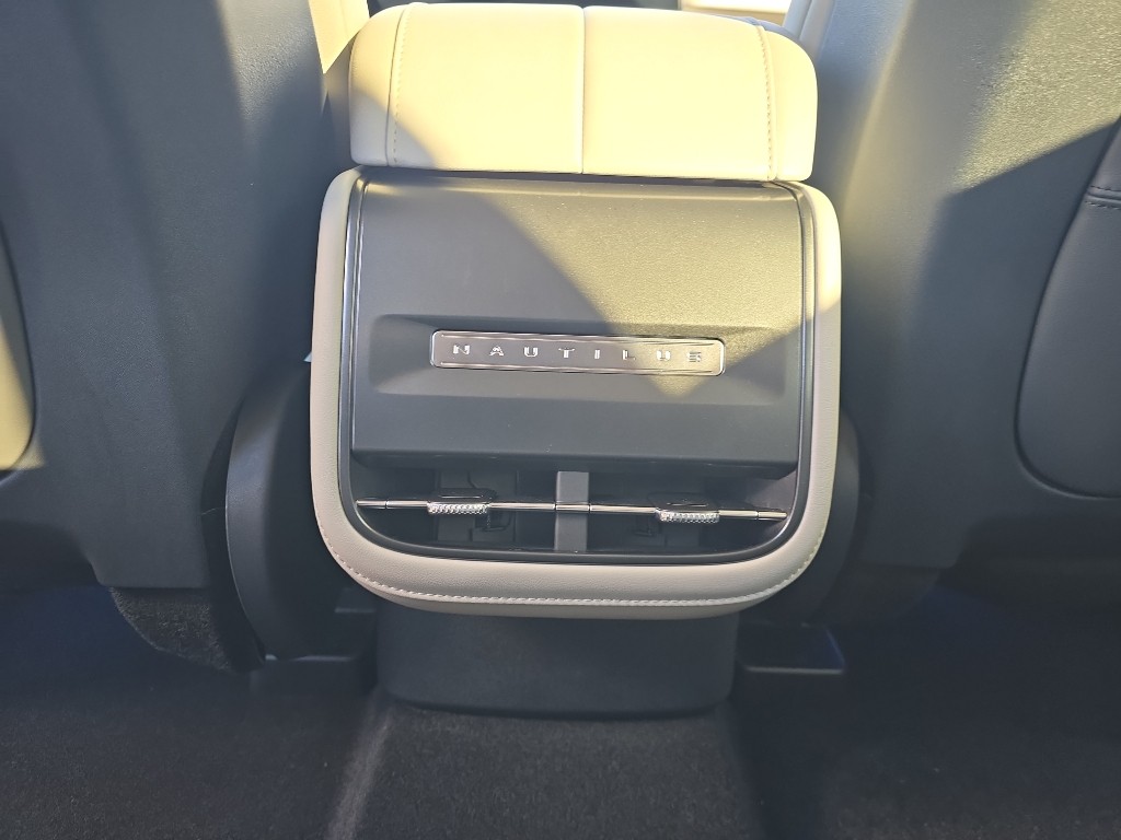 2026 Lincoln Nautilus Premiere - Photo 12