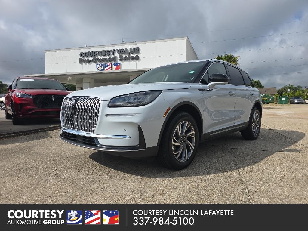 2025 Lincoln Corsair Premiere AWD's photo