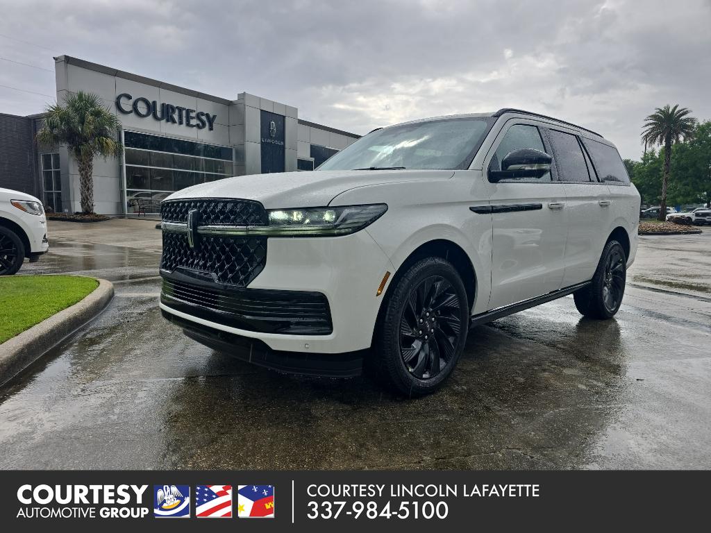 2026 Lincoln Navigator Reserve 4WD's photo