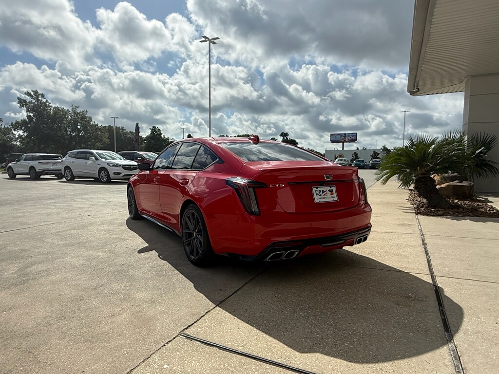 2024 Cadillac CT5 V photo 4