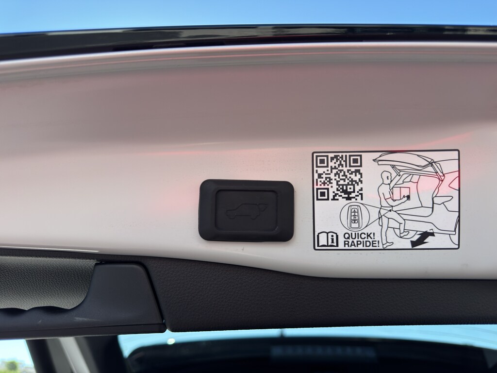 2024 Toyota RAV4 Hybrid XSE photo 2