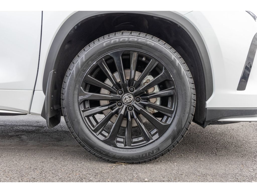 Image of 2023 Toyota Highlander XSE All Wheel Drive Wagon