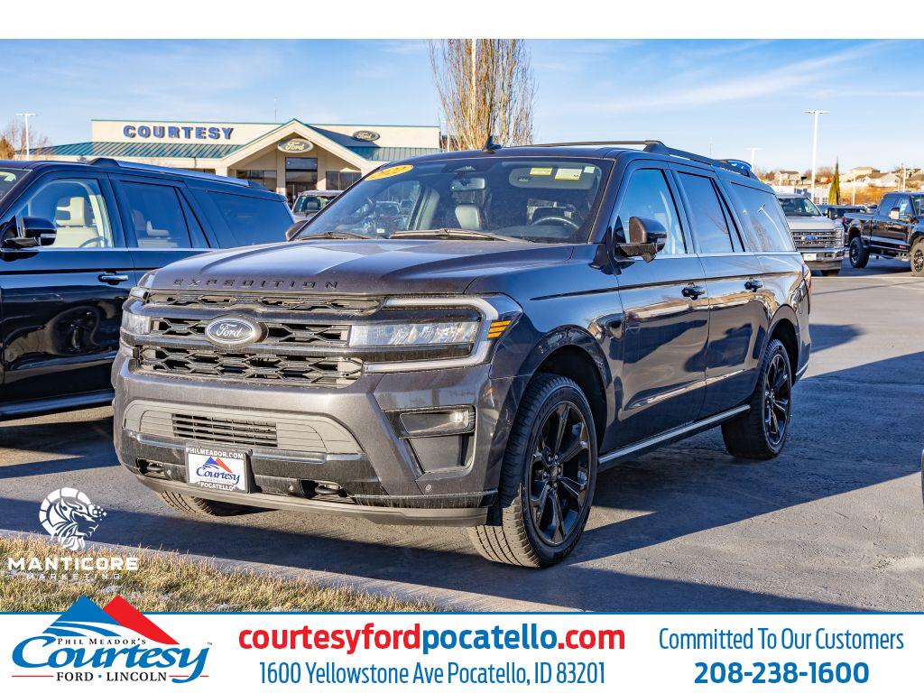 2022 Ford Expedition Limited's photo
