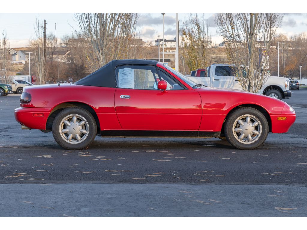 1991 Mazda MX-5 Miata Miata Base photo 2