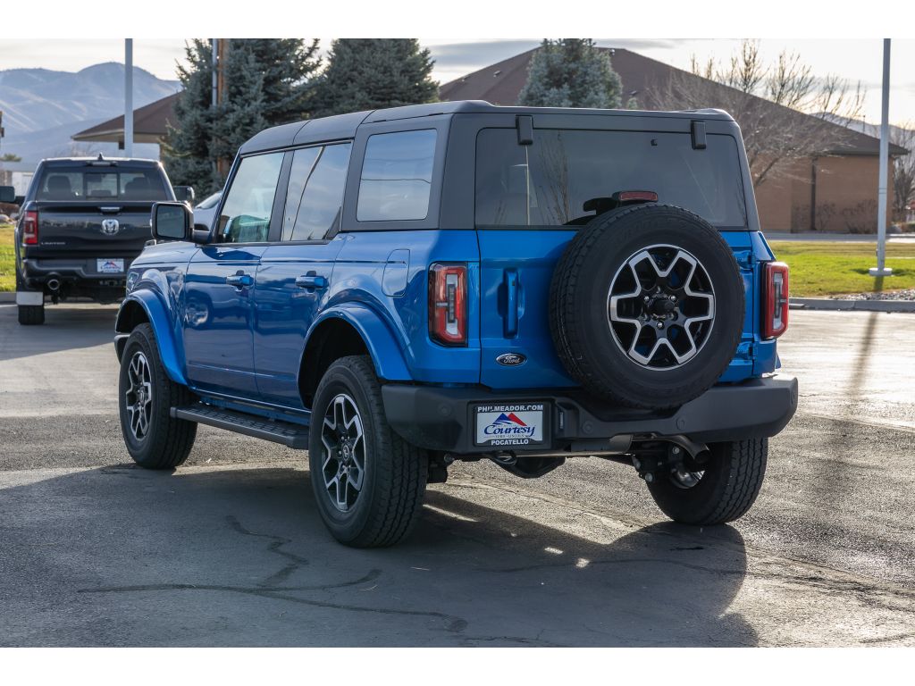 Image of 2024 Ford Bronco Outer Banks Luxury Package Wagon