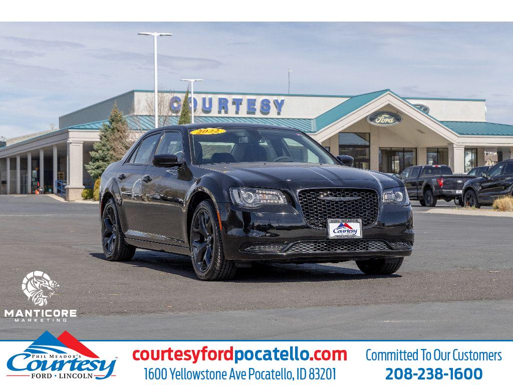 2022 Chrysler 300