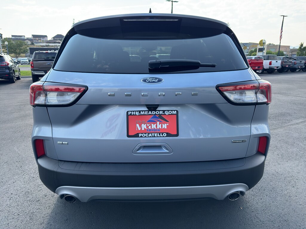 2022 Ford Escape SE Hybrid photo 3