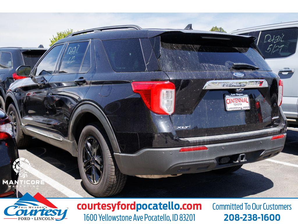 2023 Ford Explorer XLT 4WD's photo