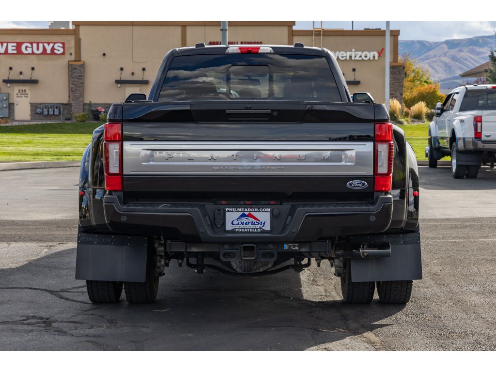 2022 Ford F-450 Platinum photo 3